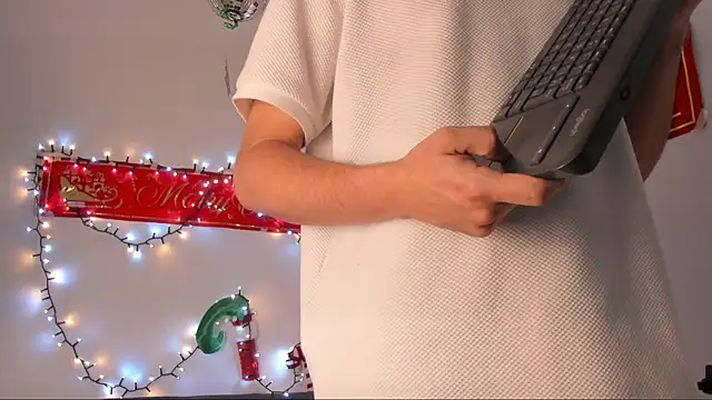 lara and danny online show from November 2025 02:50:02 PM