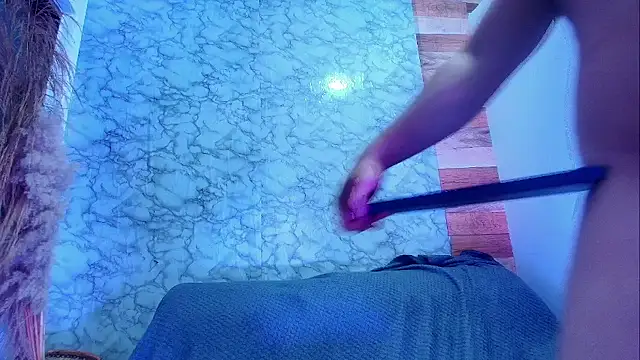 naomi campbel  online show from February 2026 08:32:02 PM