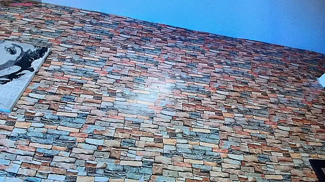 naomi campbel  online show from April 2026 08:55:01 PM