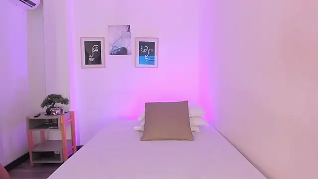 Snapshot of Anastasia_lauren chatting on February 2026 07:58:01 PM Anastasia lauren online show from February 2026 07:58:01 PM