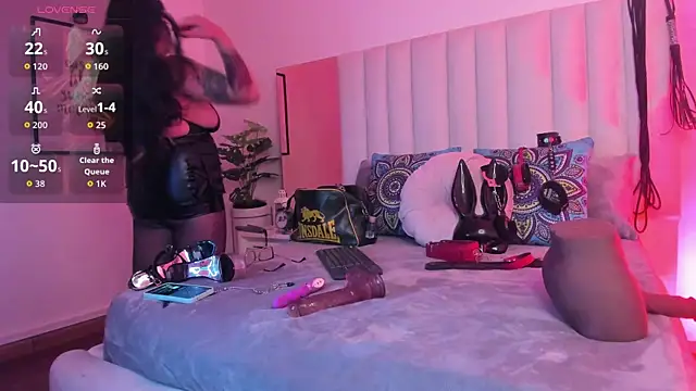 Snapshot of Violett_Novoa chatting on September 2025 12:54:01 PM Violett Novoa online show from September 2025 12:54:01 PM