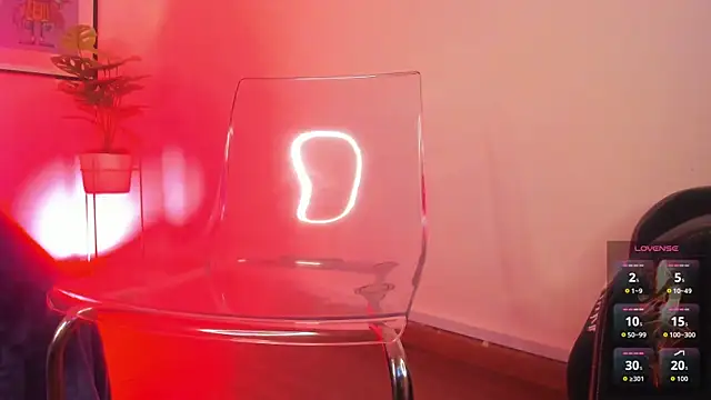 Snapshot of Violett_Novoa chatting on November 2025 12:04:02 PM Violett Novoa online show from November 2025 12:04:02 PM