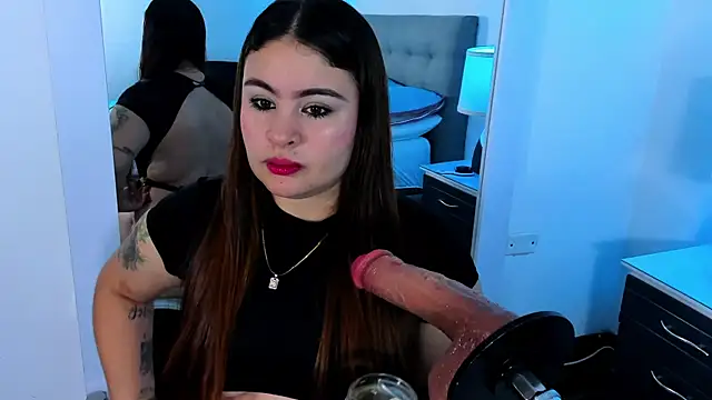 Snapshot of AdeleJhones chatting on November 2025 01:00:01 PM AdeleJhones online show from November 2025 01:00:01 PM