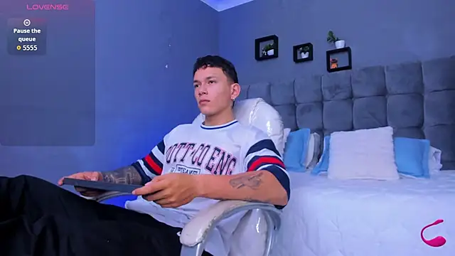 Thomas moon online show from November 2025 10:59:01 AM