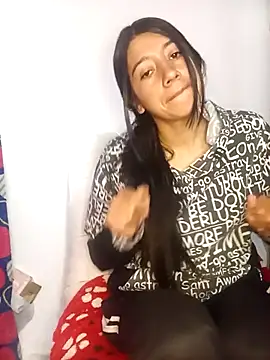 Madow Lu online show from October 2025 12:57:02 PM