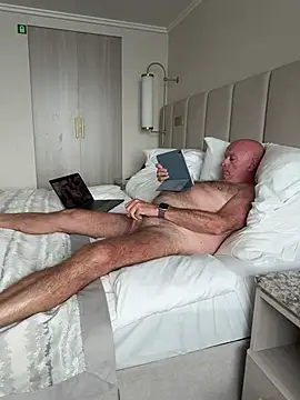 jimmy94595 online show from June 2026 06:11:01 AM