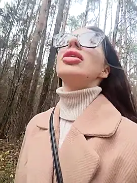 llass55 online show from November 2025 09:22:01 AM