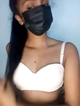 Snapshot of kissy_doll chatting on October 2025 06:52:02 PM kissy doll online show from October 2025 06:52:02 PM