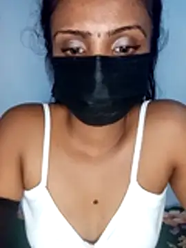 Snapshot of kissy_doll chatting on October 2025 07:03:02 PM kissy doll online show from October 2025 07:03:02 PM