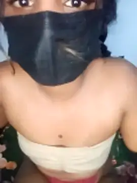 Snapshot of kissy_doll chatting on October 2025 05:47:02 PM kissy doll online show from October 2025 05:47:02 PM