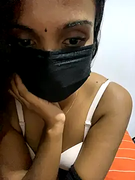 Snapshot of kissy_doll chatting on December 2025 06:03:02 PM kissy doll online show from December 2025 06:03:02 PM