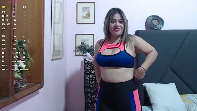 pamela echeverria online show from September 2025 10:31:02 AM