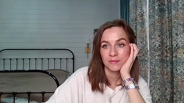 Snapshot of Niravyn_ chatting on October 2025 06:54:01 AM Niravyn online show from October 2025 06:54:01 AM