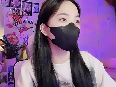 keelinnn19 online show from October 2025 08:18:02 PM