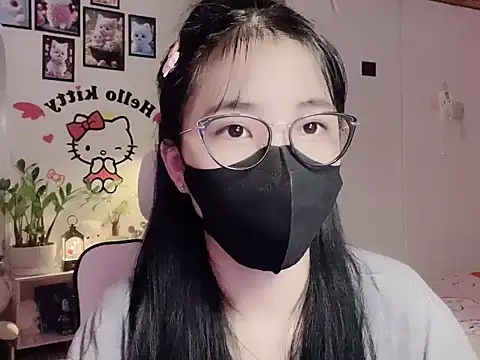 keelinnn19 online show from December 2025 06:59:02 PM