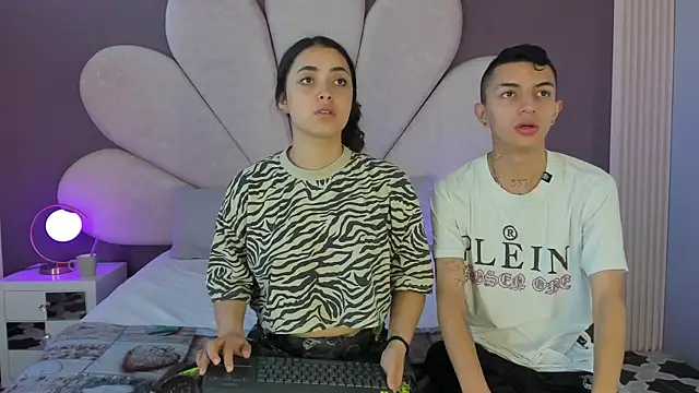 NickandAbby  online show from October 2025 12:12:02 PM