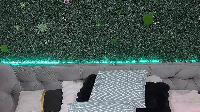 sexyanais online show from October 2025 06:06:01 PM