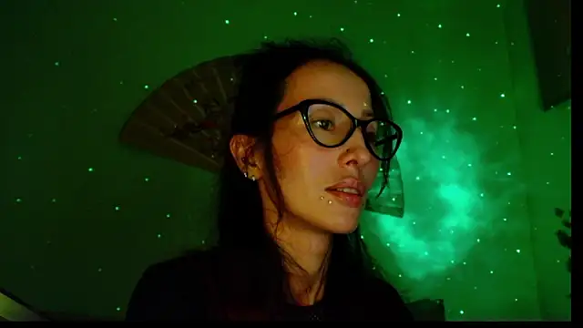 KiotoShine online show from November 2025 06:51:01 PM