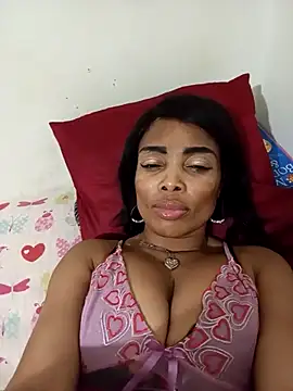 SEXYMOANSXX online show from April 2026 08:02:02 PM