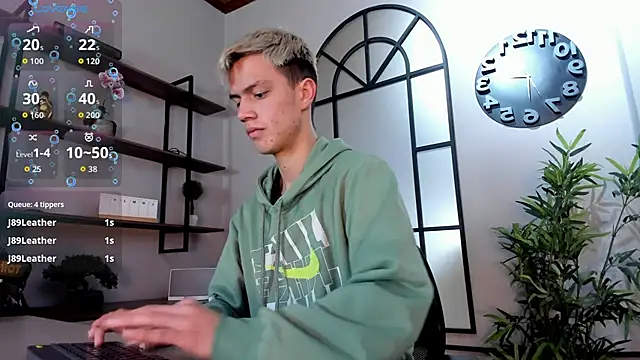 Snapshot of nicktorn chatting on November 2025 12:20:01 PM nicktorn online show from November 2025 12:20:01 PM