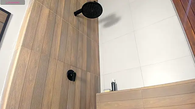 Snapshot of nicktorn chatting on February 2026 12:01:02 PM nicktorn online show from February 2026 12:01:02 PM