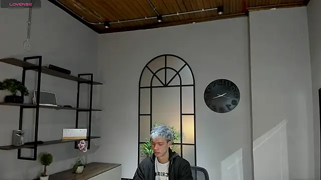 Snapshot of nicktorn chatting on March 2026 12:29:01 PM nicktorn online show from March 2026 12:29:01 PM