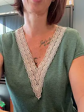 Snapshot of spycyfanny chatting on October 2025 02:18:01 PM spycyfanny online show from October 2025 02:18:01 PM