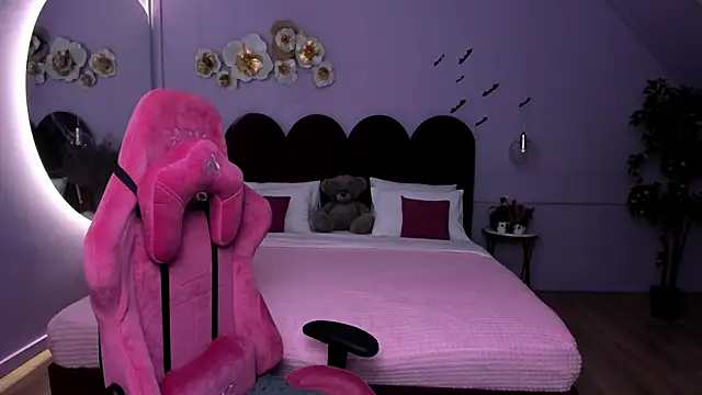 SweetyLicky online show from October 2025 04:52:01 PM