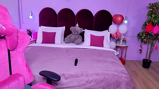 SweetyLicky online show from November 2025 04:07:02 PM