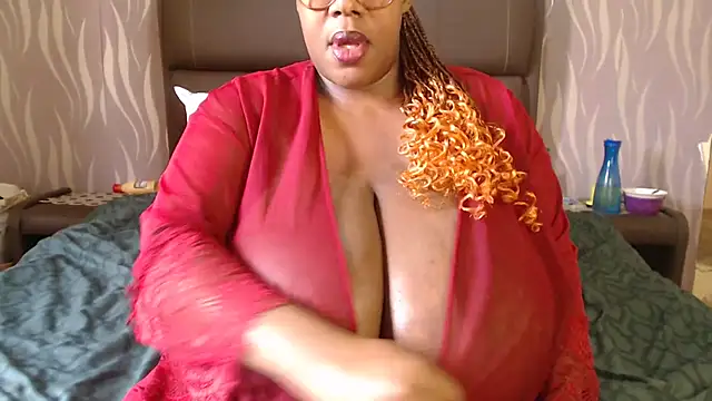 BoobsQueen46K online show from April 2026 10:21:02 AM