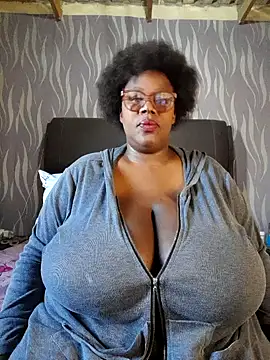 BoobsQueen46K online show from June 2026 01:53:02 PM