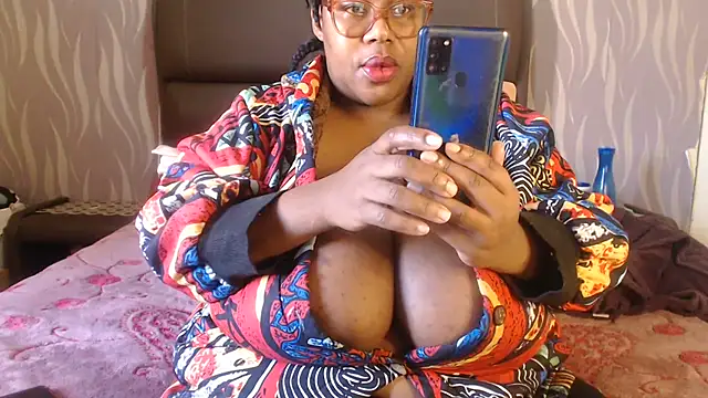BoobsQueen46K online show from June 2026 11:30:02 AM