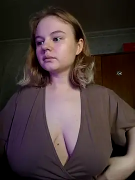 Snapshot of SlipperSherry chatting on October 2025 10:00:01 PM SlipperSherry online show from October 2025 10:00:01 PM