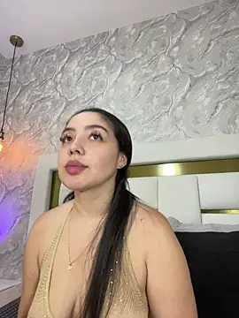 MiaFarkash online show from May 2026 06:16:02 PM