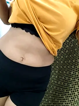 Kayna Rawat online show from November 2025 10:47:02 AM