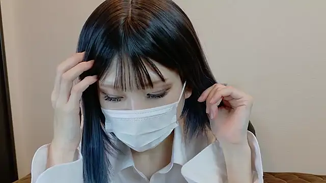 sarina at online show from December 2025 09:35:02 AM