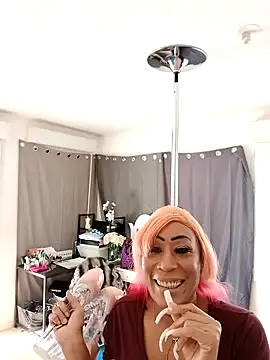 Snapshot of iamlalamilano chatting on March 2026 01:16:02 PM iamlalamilano online show from March 2026 01:16:02 PM