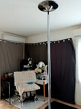 Snapshot of iamlalamilano chatting on March 2026 03:29:01 PM iamlalamilano online show from March 2026 03:29:01 PM