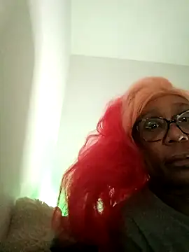 Snapshot of iamlalamilano chatting on April 2026 10:16:01 PM iamlalamilano online show from April 2026 10:16:01 PM