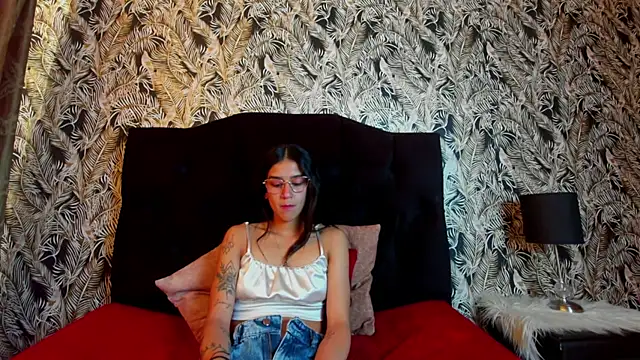 Snapshot of DanielaMonroe chatting on November 2025 09:50:02 PM DanielaMonroe online show from November 2025 09:50:02 PM