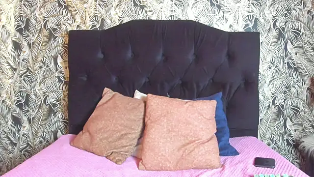 Snapshot of DanielaMonroe chatting on November 2025 03:05:01 PM DanielaMonroe online show from November 2025 03:05:01 PM