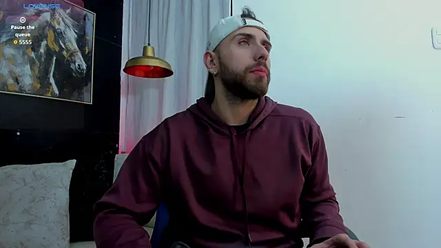 Maximo Wolff online show from November 2025 08:08:01 PM