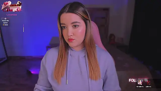 lunaarose online show from October 2025 04:43:01 AM