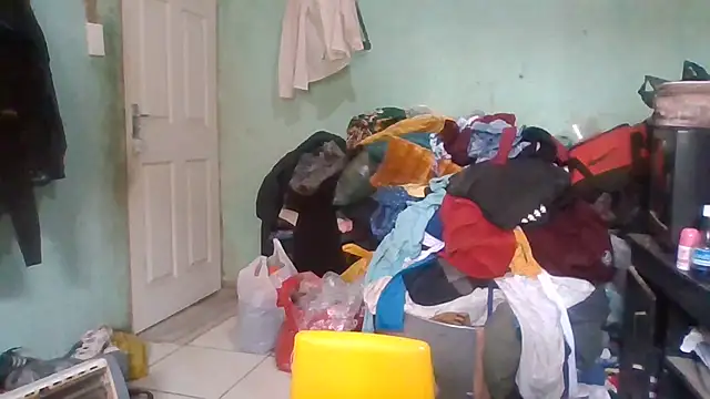 Nicky52 online show from October 2025 04:33:01 AM