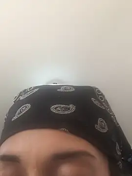 llamameluna  online show from September 2025 05:57:02 PM