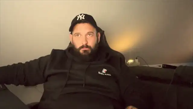 Snapshot of donchriiis92 chatting on December 2025 08:18:02 PM donchriiis92 online show from December 2025 08:18:02 PM