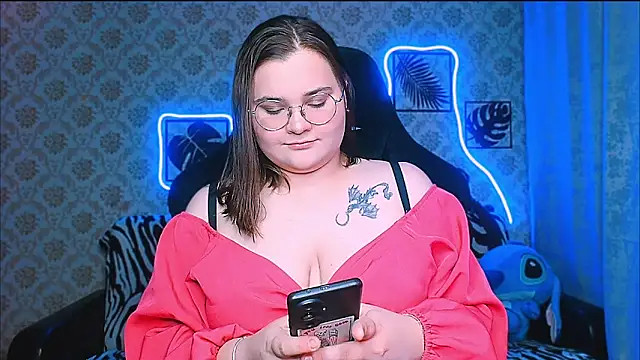 InLoveWithLife26 online show from October 2025 07:05:01 PM