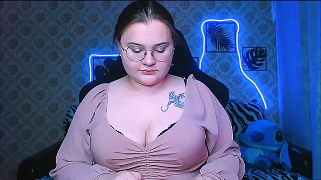 InLoveWithLife26 online show from November 2025 05:29:02 PM