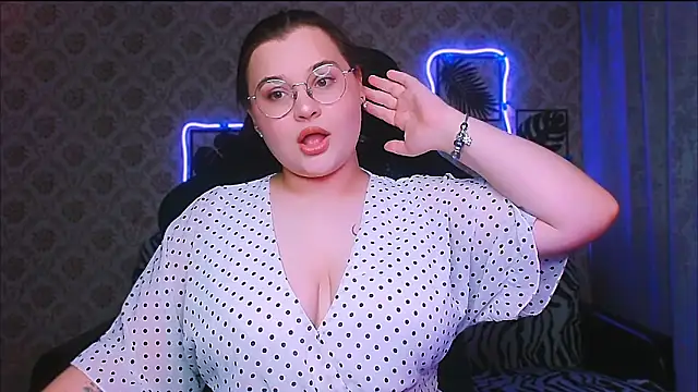 InLoveWithLife26 online show from January 2026 05:51:02 PM