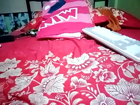 Snapshot of ashley_kimxx chatting on February 2026 10:05:02 PM ashley kimxx online show from February 2026 10:05:02 PM